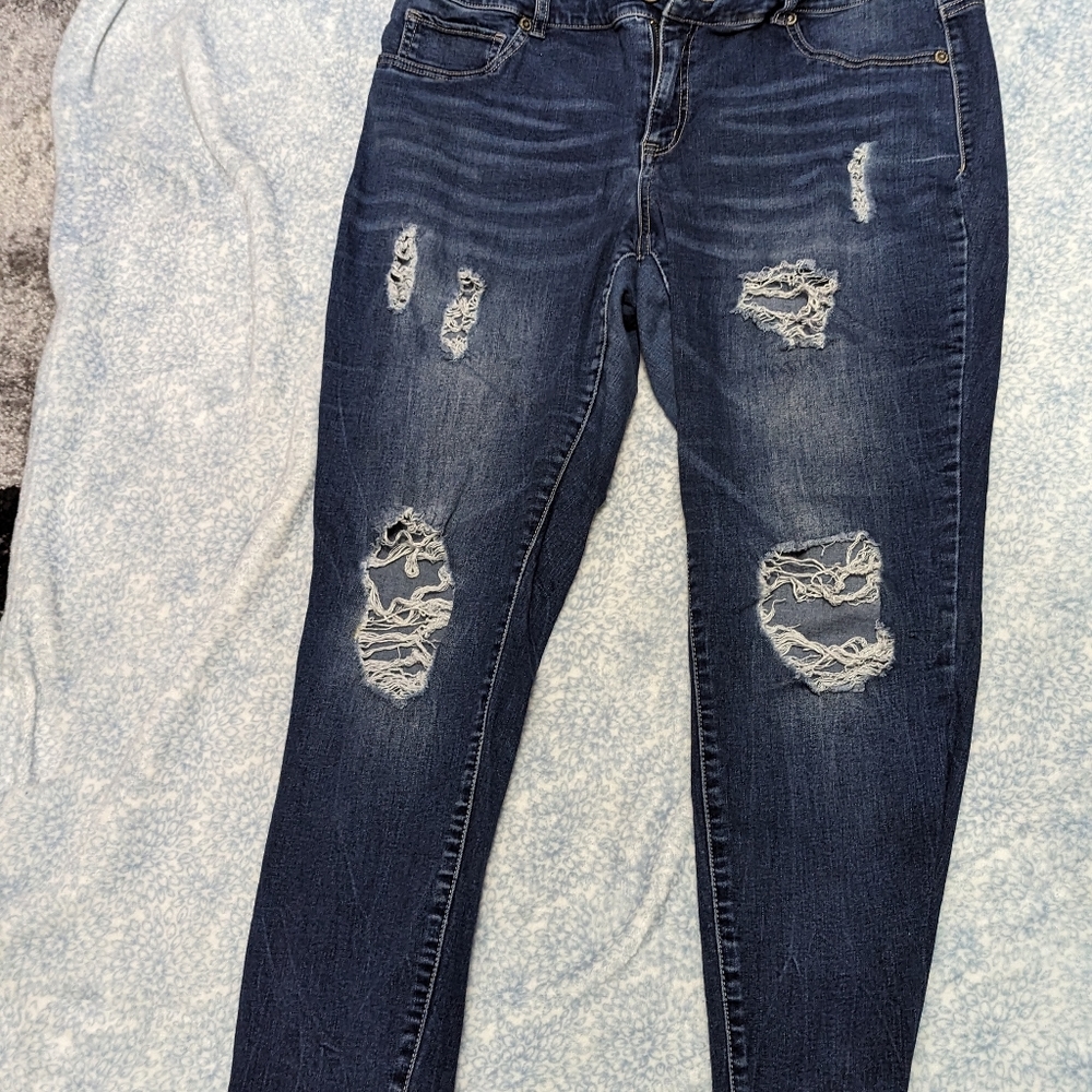 Maurice's ripped jean